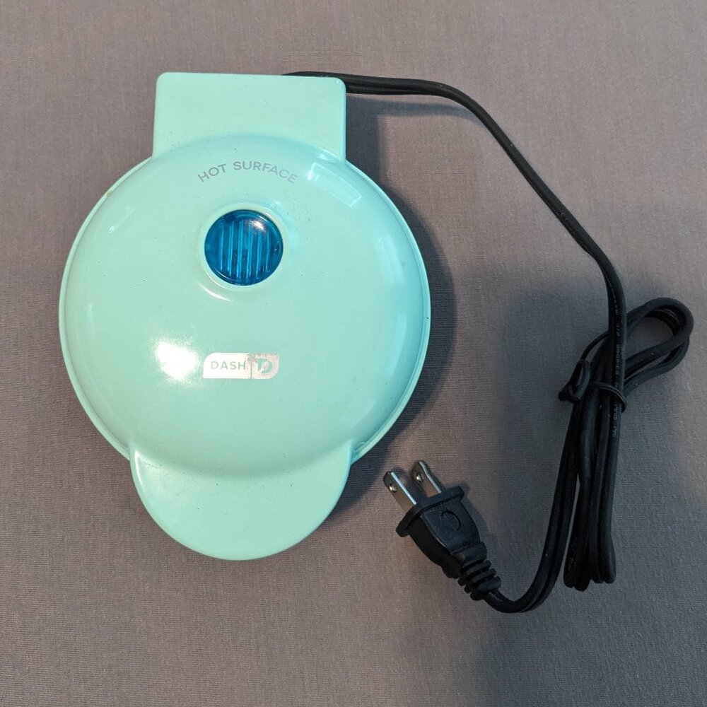 Aqua Mini Waffle Maker